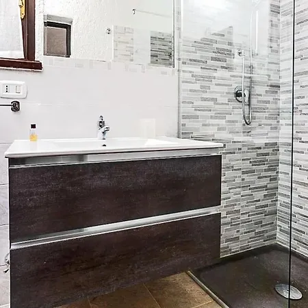 Villa Livia - *